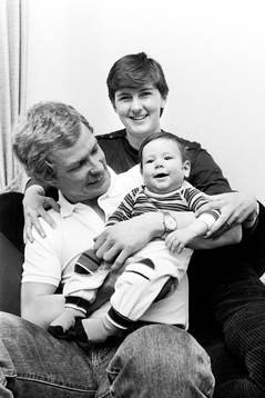 Dan Granqvist med fru Anne och son