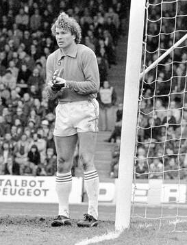 Crystal Palace goalkeeper Paul Barron
