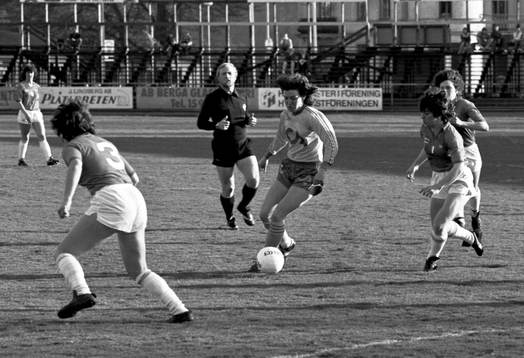 Fotboll, dam,  Sverige - Italien