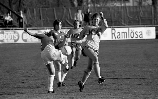 Fotboll, dam,  Sverige - Italien
