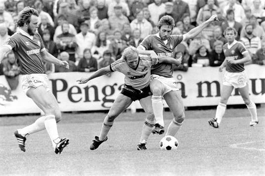 Sven-Bertil Andersson, Mjällby stoppas av två