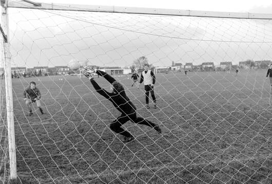 Goalkeeper Jan Möller at a training session