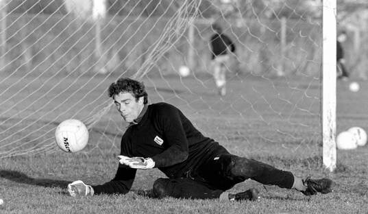 Goalkeeper Jan Möller at a training session