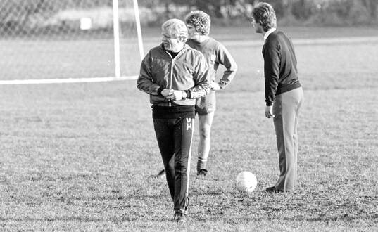 Manager Bob Houghton