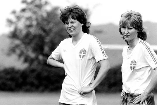 Karin Ödlund och Doris Uusitalao, Sverige
