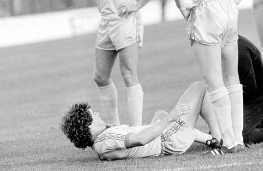 Kevin Keegan of Newcastle injured