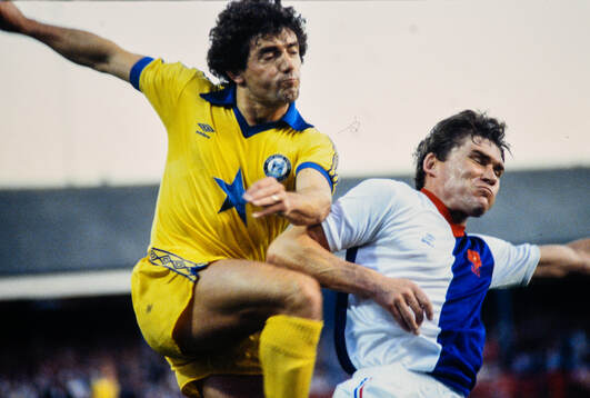 Kevin Keegan of Newcastle against Jim Branagan of Blackburn