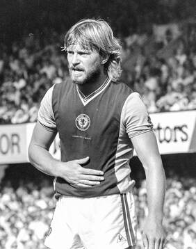 Southampton - Aston Villa: Aston Villas David Geddis