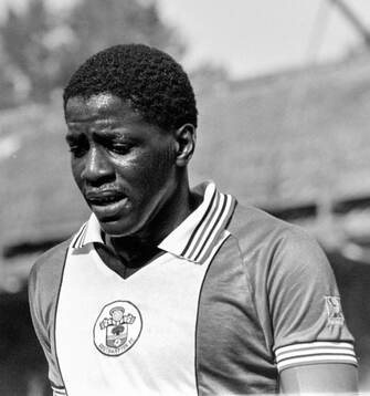 Southampton - Aston Villa: Southamptons Justin Fashanu
