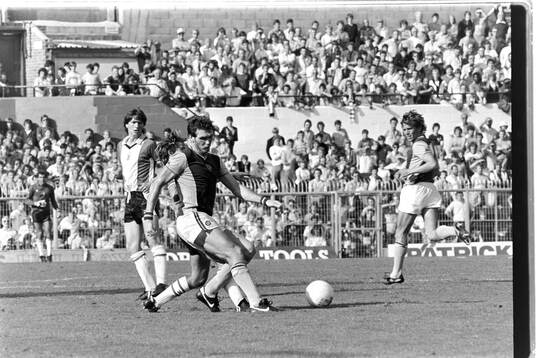 Southampton - Aston Villa: Aston Villas Peter Withe