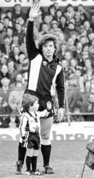Football, Division Two, England 1982-1983, Newcastle -