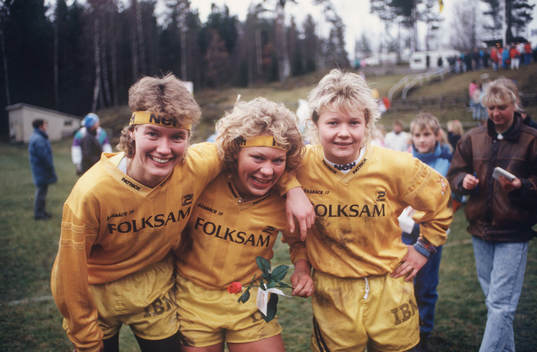 Lena Videkull, Katarina Olsson och Anneli Andelén jublar