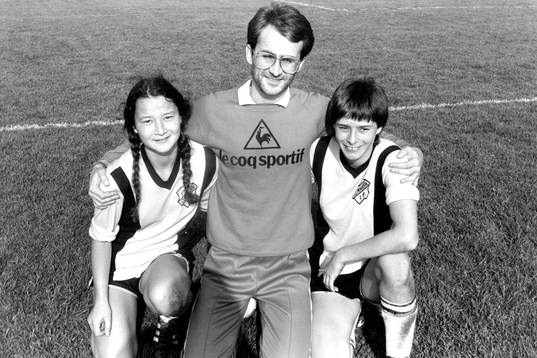 Miki Asai, Göran Olofsson, tränare och Natsue Asai,