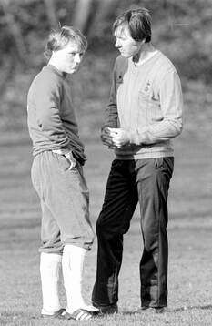Football, Division One, England, Tottenham, Training