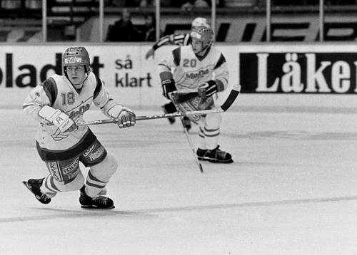 Lars Nyberg, Modo