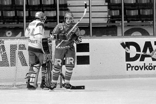 Bo Berglund, Djurgården och Mats Eriksson, målvakt i Modo