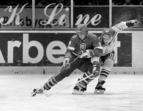 Håkan Loob, Sverige i kamp om pucken