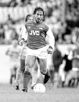 Football, Division One, England, Arsenal - Nottingham