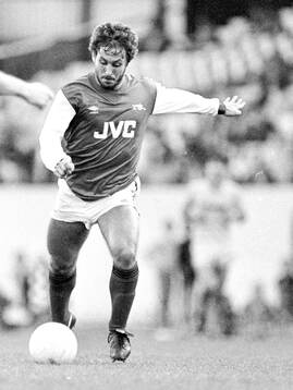 Football, Division One, England, Arsenal - Nottingham