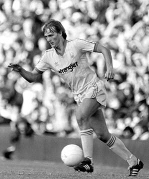 Football, Division One, England, Arsenal - Nottingham