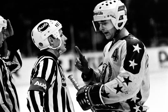 Harald Lückner, Färjestad snackar med domaren