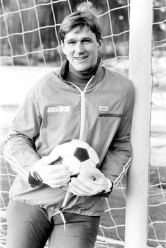 Arne Skalk, målvakt