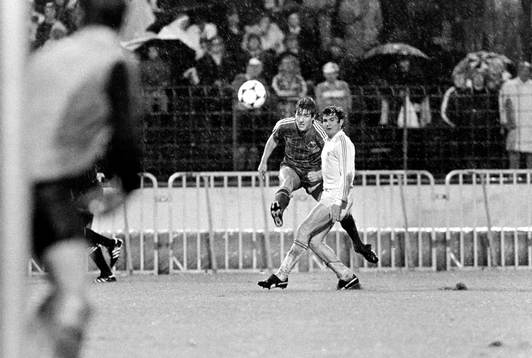 Aberdeens Mark McGhee