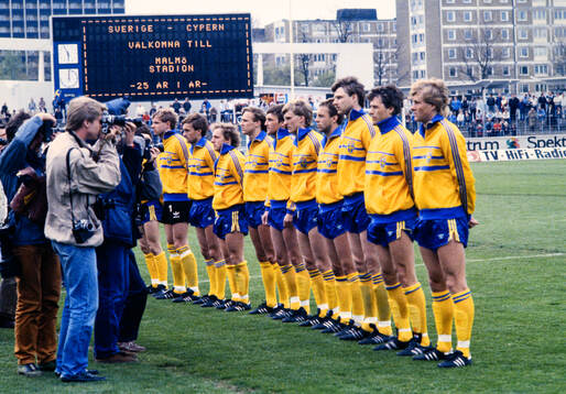 Sveriges startelva på Malmö Stadion som firar 25 år