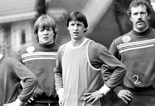 Sören Lerby, Johan Cruyff och Leo van Veen