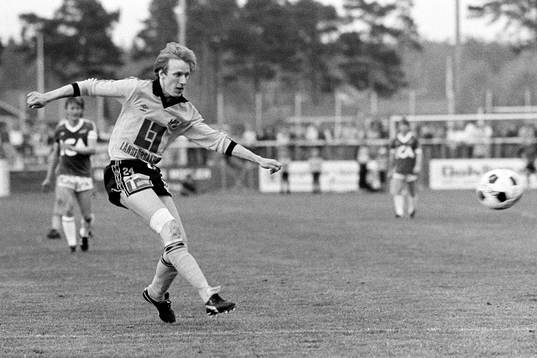 Mjällbys Alf Andersson i skottagen