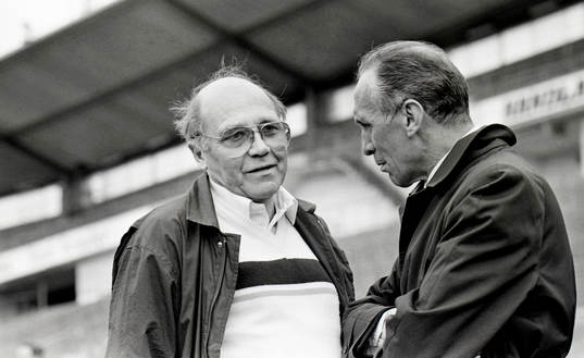 Gunnar Gren och Enzo Bearzot, Förbundskapten, Italien