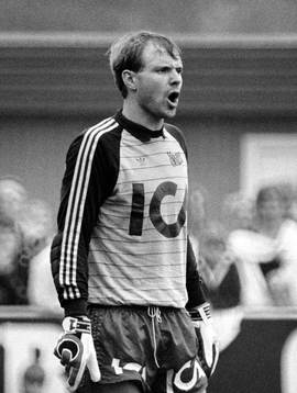 Thomas Ravelli, målvakt, Öster