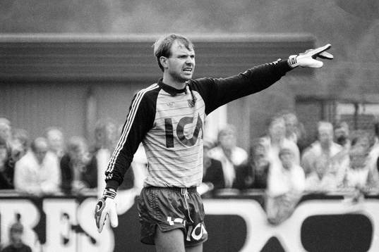 Thomas Ravelli, målvakt, Öster