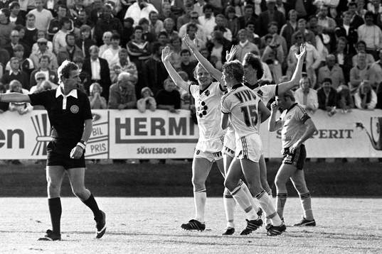 Kari Virtanen, Ove Rübsamen och Lars Zetterlund, AIK jublar