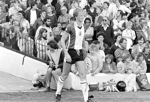 Football, Division One, England, Southampton - Queens Park