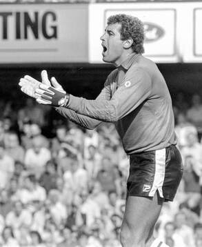 Football, Division One, England, Southampton - Queens Park