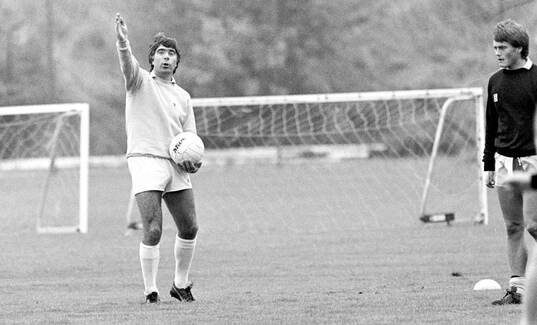 Coventrys manager Bobby Gould