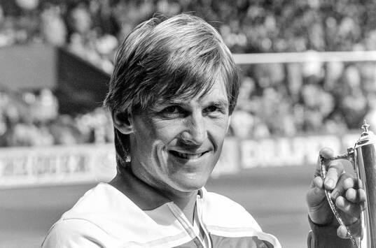 Liverpool - Nottingham Forest: Kenny Dalglish of Liverpool