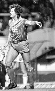 Liverpool - Nottingham Forest: Craig Johnston of Liverpool