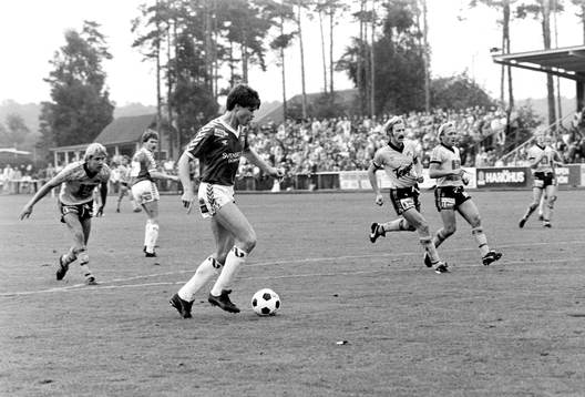 Thomas Nilsson, Brage med bollen