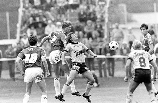 Kamp om bollen