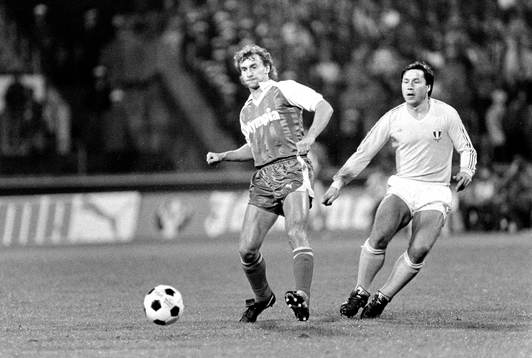Rudi Völler, Bremen med malmös Roy Andersson i ryggen
