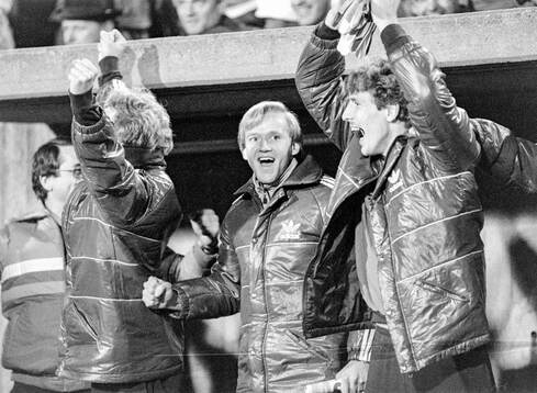 Dan Corneliusson and other players of Stuttgart celebrate