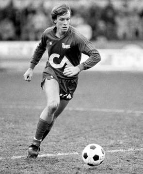 Peter Truedsson, Öster med bollen