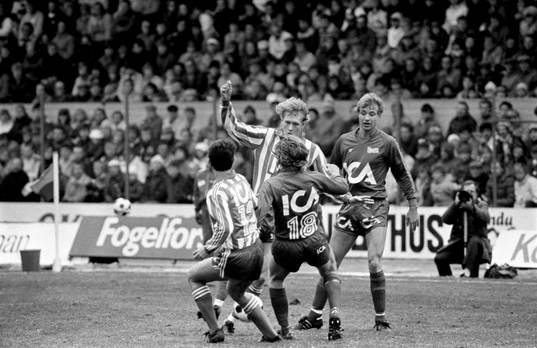 Göteborgs Håkan Sandberg och östers Andreas Ravelli i