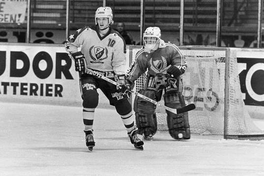 Kjell Dahlin, Färjestad framför Rolf Ridderwall, målvakt