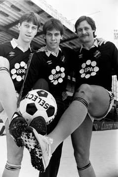 Bläddra bland fler bilder av Fotboll, AIK, allsvenskan, förhands