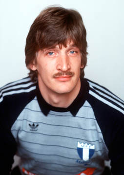 Pertti Alaja, Malmö. Porträtt