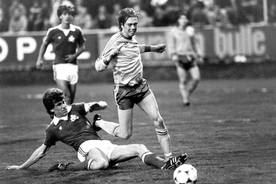 Per Olsson, Sverige med bollen