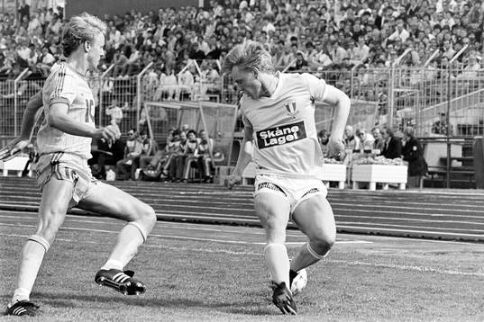 Lars Larsson, Malmö med bollen bak ryggen